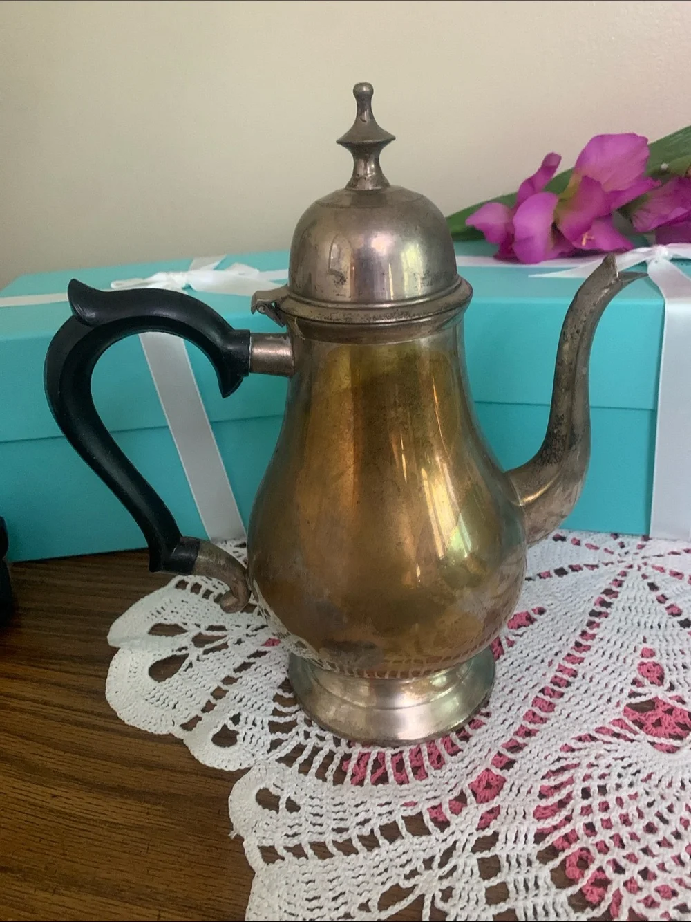 Vintage Silver-Tone Coffee Pot with Black Handle - Home Kitchen